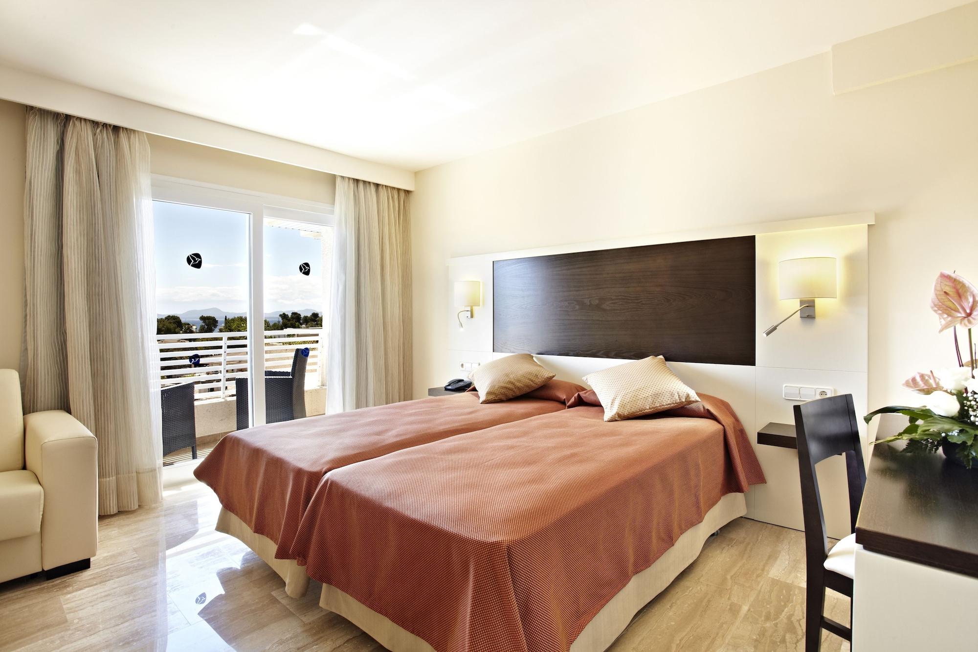 Aparthotel Grupotel 4*